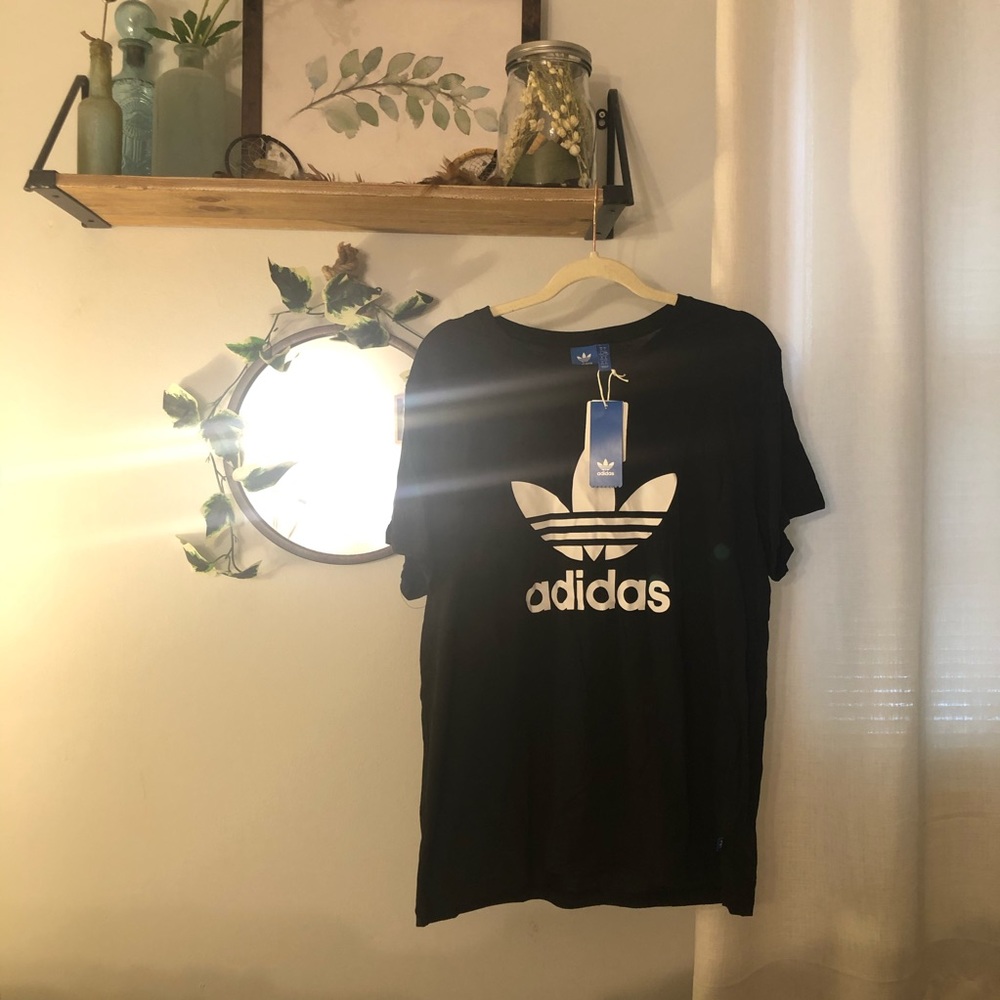 BRANDNEW Adidas shirt
